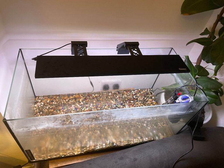 105 litre tank with hood