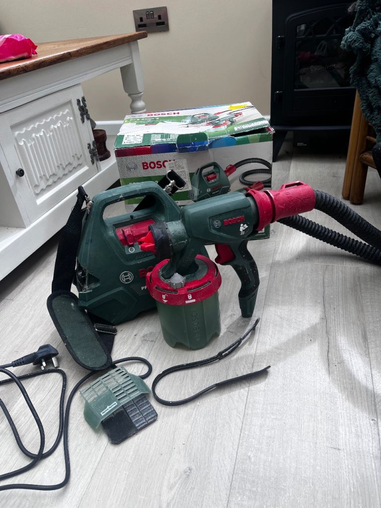 Bosch PFS 3000-2 paint sprayer with all paint use technology RRP £125