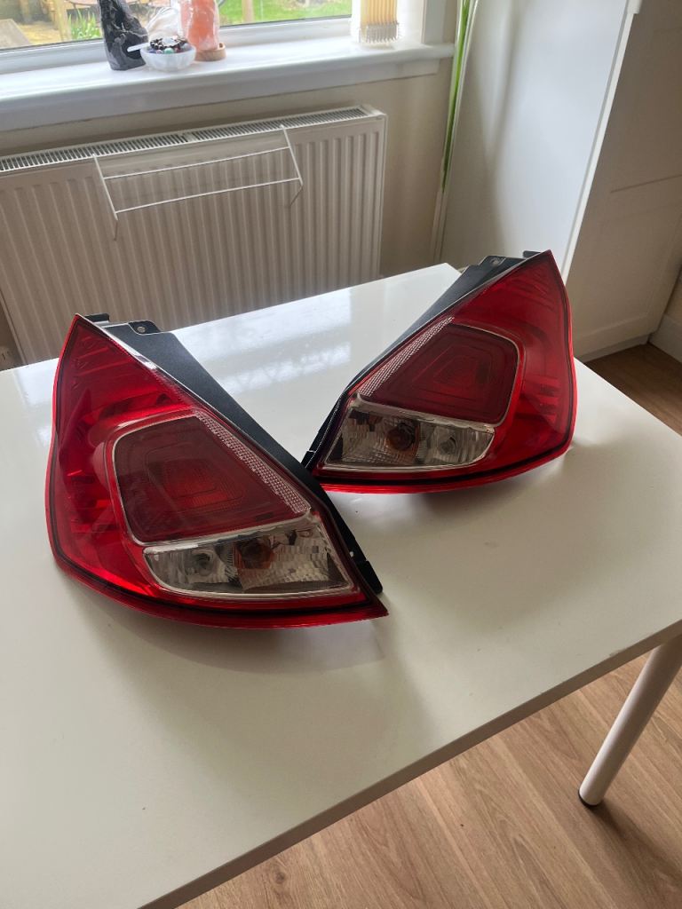 Ford Fiesta 2016 Rear Tail Lights