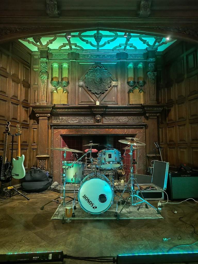 Sonor AQ2 drum kit 18"