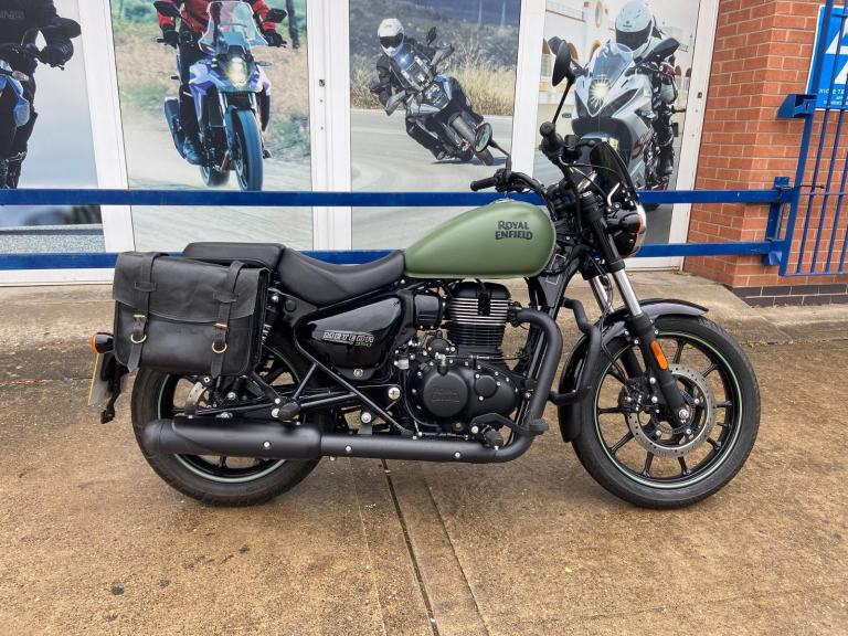 ROYAL ENFIELD METEOR 350 E5, WITH PANNIERS, F.S.H FANTASTIC CONDITION!