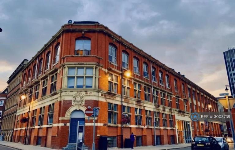 2 bedroom flat in The Atrium, Leicester, LE1 (2 bed) (#3003739)
