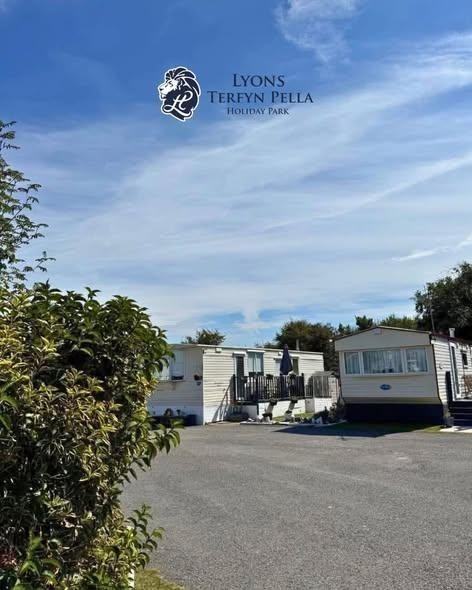 Owners only park North Wales Area Coastal - Cheap static caravan for sale 