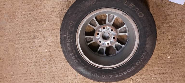 Mitsubishi barbarian l200 alloy wheel