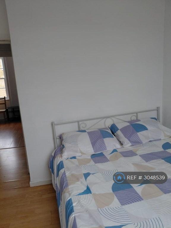 1 bedroom flat in Gloucester Place, London, NW1 (1 bed) (#3048539)