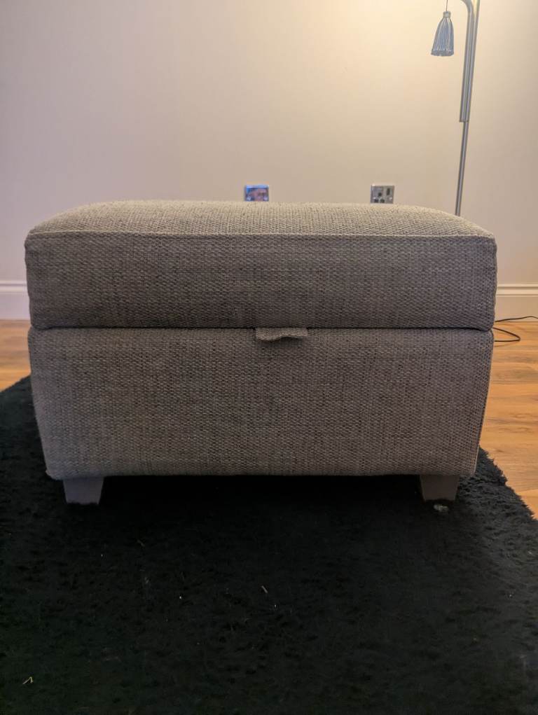 DFS Storage Footstool
