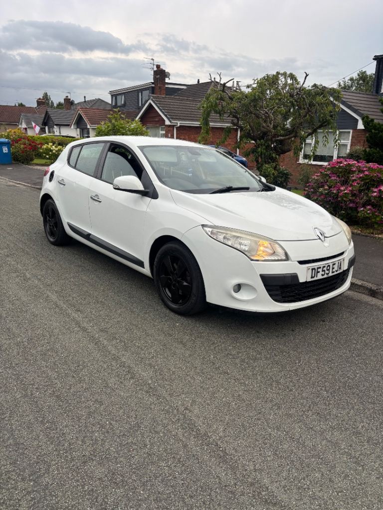Renault, MEGANE, Hatchback, 2010, Manual, 1461 (cc), 5 doors