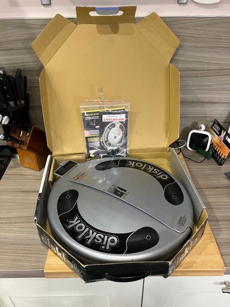 Disklok  Steering Wheel Lock - Large - 2 x keys +ID Tag + Original Storage Box