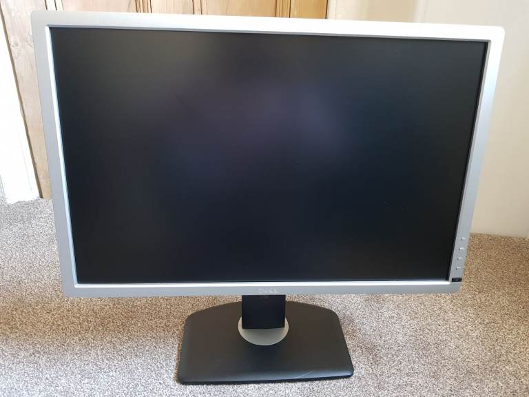 Monitor from Dell (24-inch) + Delivery option