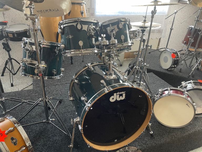 DW LX 5 piece new ex display 