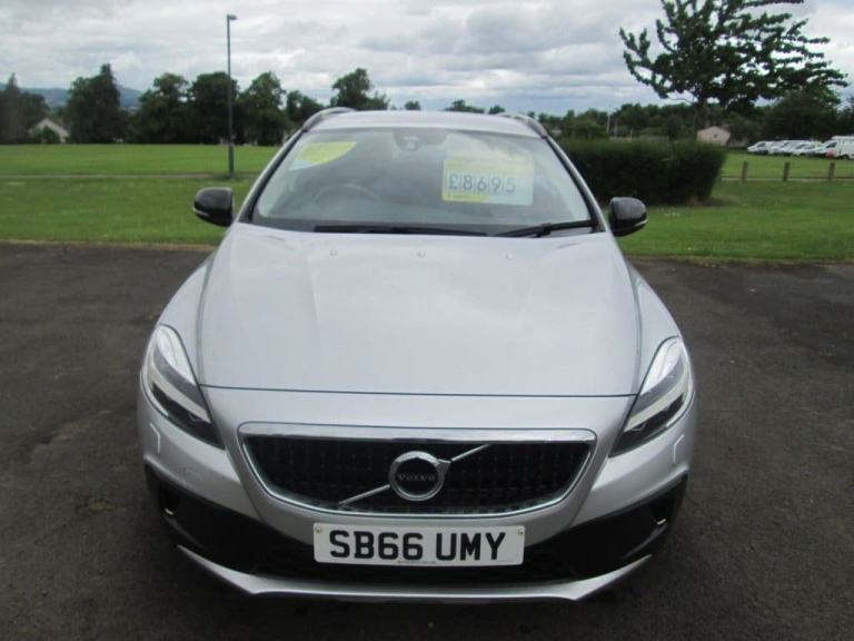 2016 Volvo V40 Cross Country 2.0 T3 Pro Hatchback 5dr Petrol Manual Euro 6 (s/s)