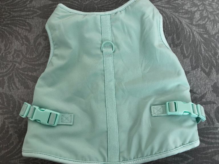 Dogs Colour Changing Cooling Harness. Size L
