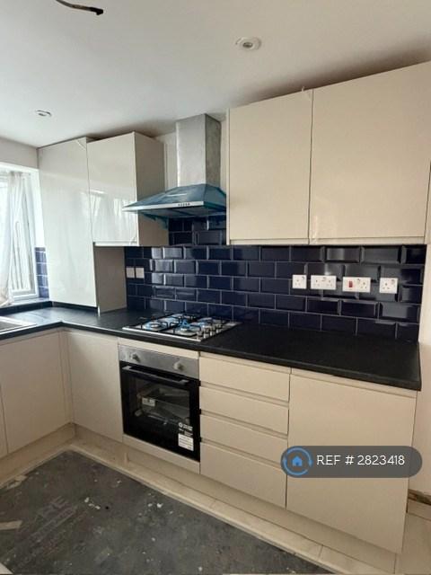 3 bedroom house in Creasy Court, Waltham Cross, EN8 (3 bed) (#2823418)