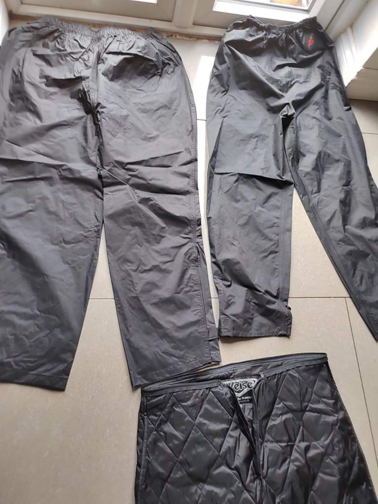 East London Motorcycle Clothing – ALL TYPES – SEE PHOTOS – EAST LONDON - 774