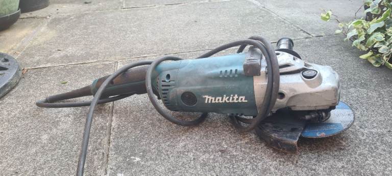 Stone or flags cutting 