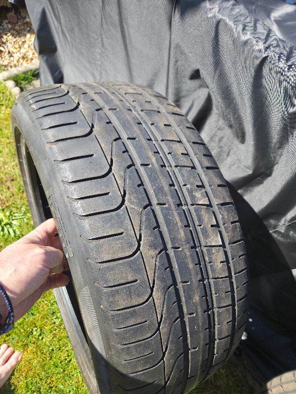 Pirelli tyre 255 40 20 