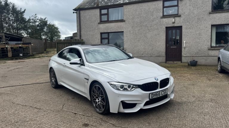 BMW M4 Competition, HUD, HK, Reverse Camera Etc