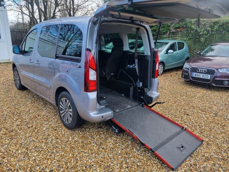 Peugeot, HORIZON RE BLUE HDI S/S, MPV, 2017, 1560 (cc), 5 doors