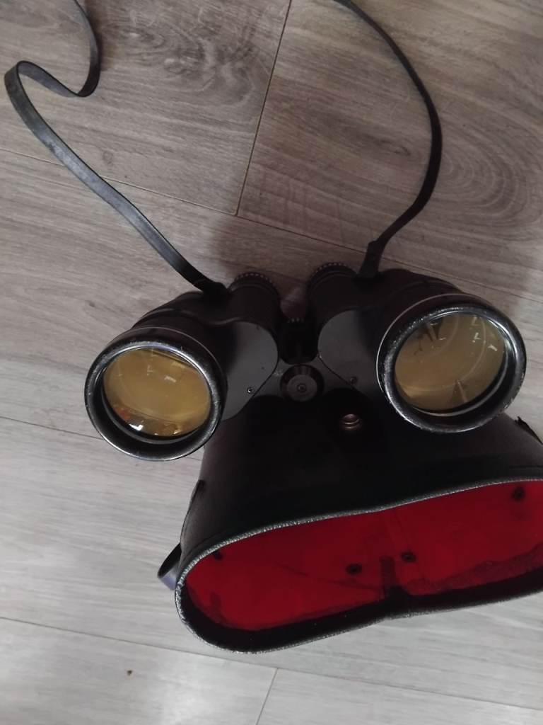 Prinzlux 8x30 Binoculars with Case – Good Condition
