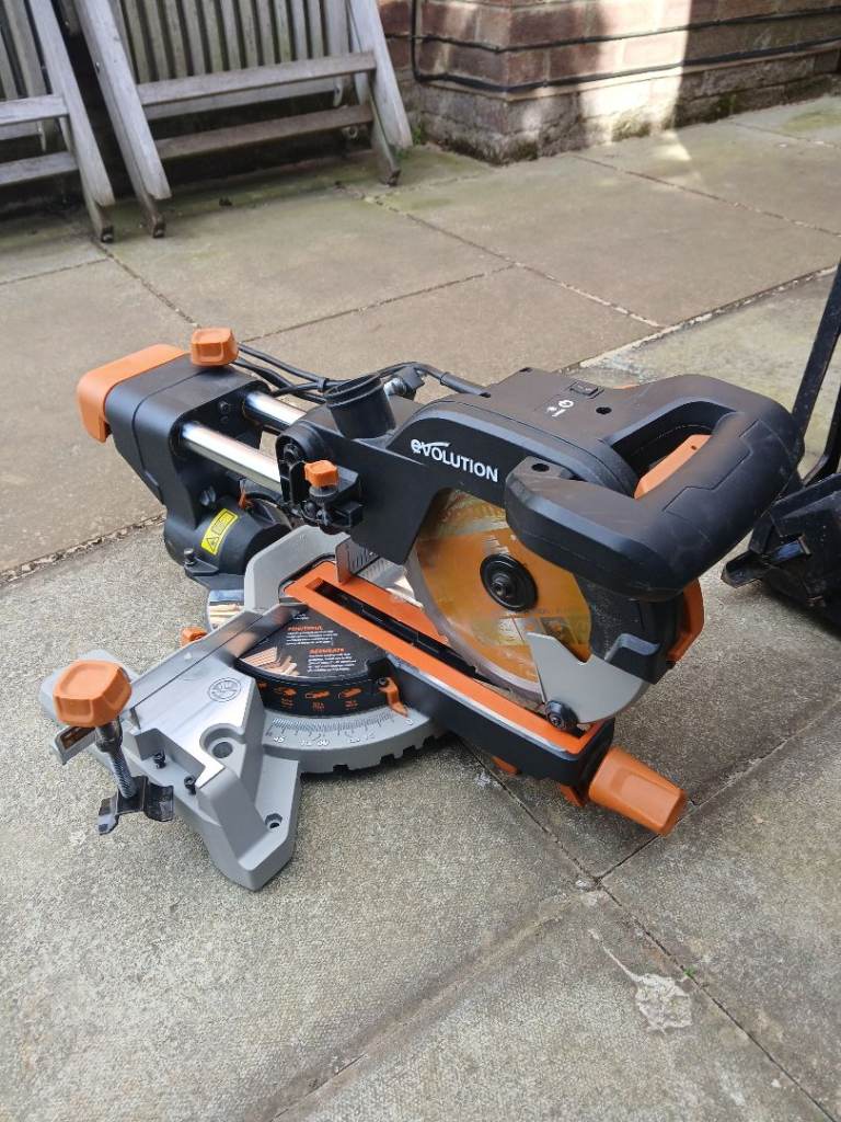 Evolution mitre saw
