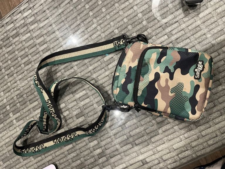 image for Smiggle bag