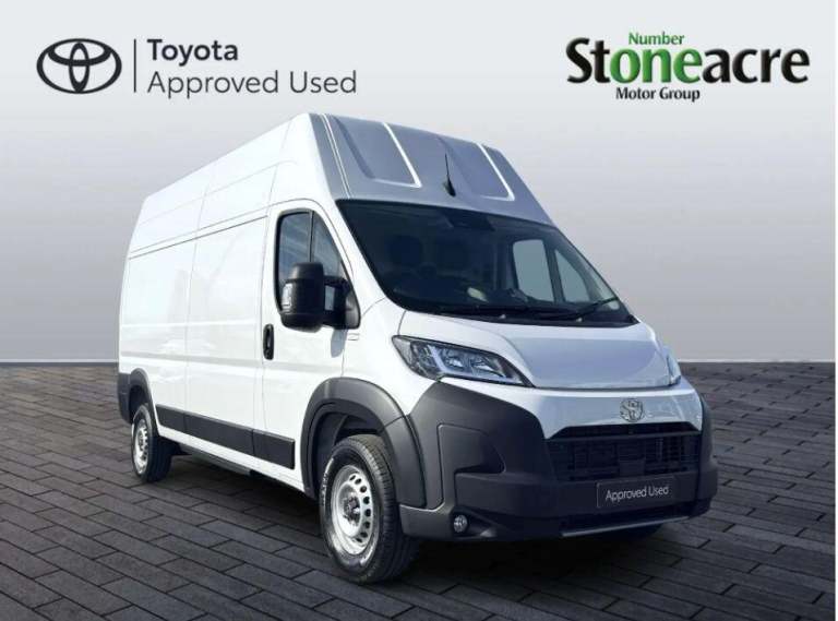  Toyota PROACE MAX 42 110kWh Icon Long Panel Van 5dr Electric Auto L3 H3 (272 ps) Electric Automatic