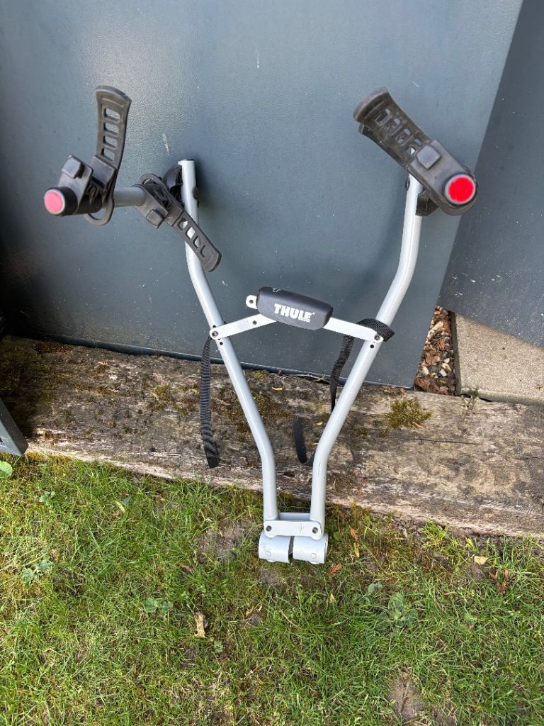 Thule Xpress 970 Tow Bar Bike Rack (2 bikes )
