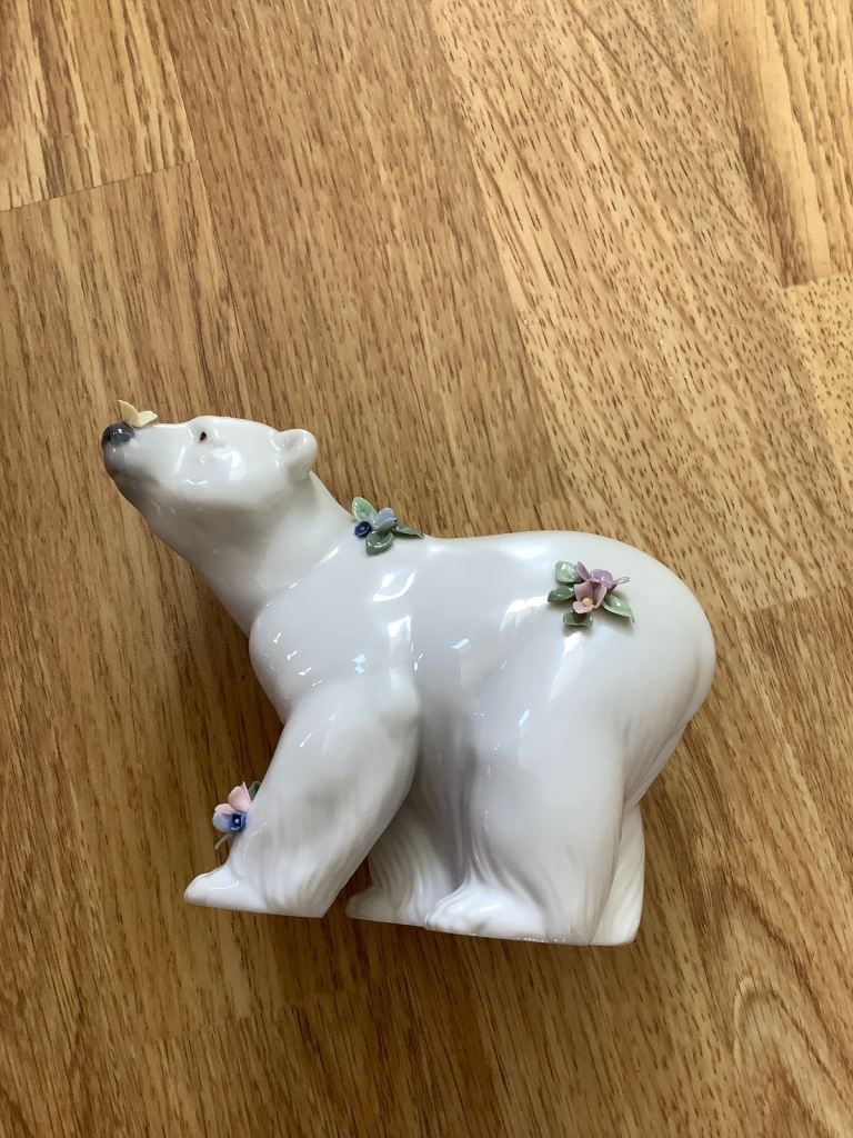 Lladro Polar Bear with flowers