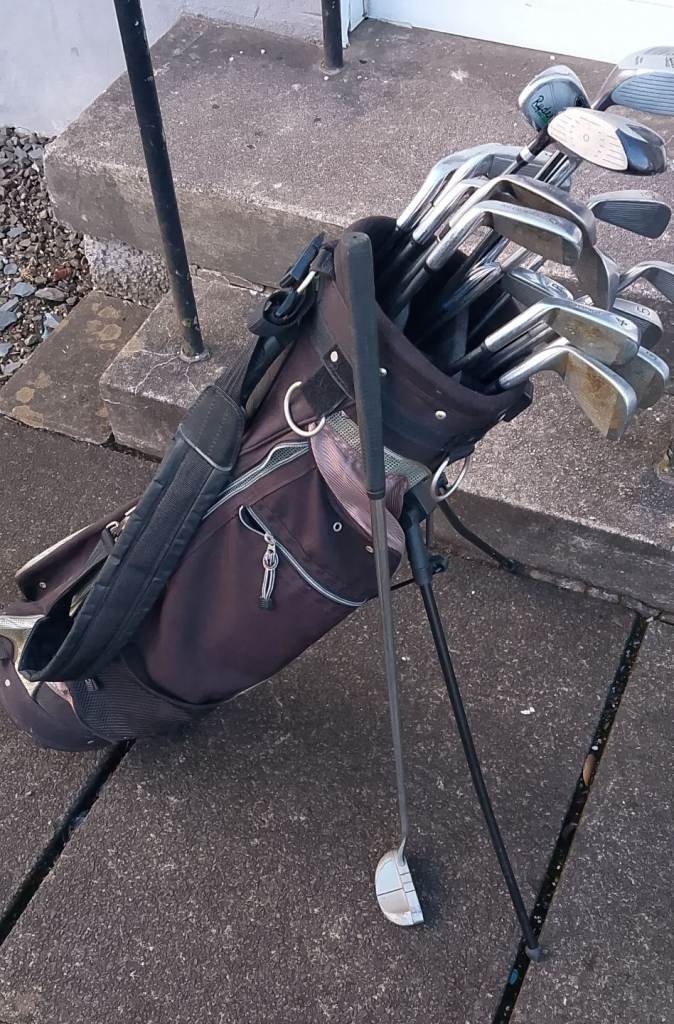 Set golf clubs in bag with stand 