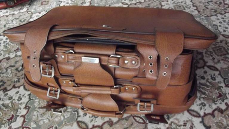 Vintage suitcases X3 