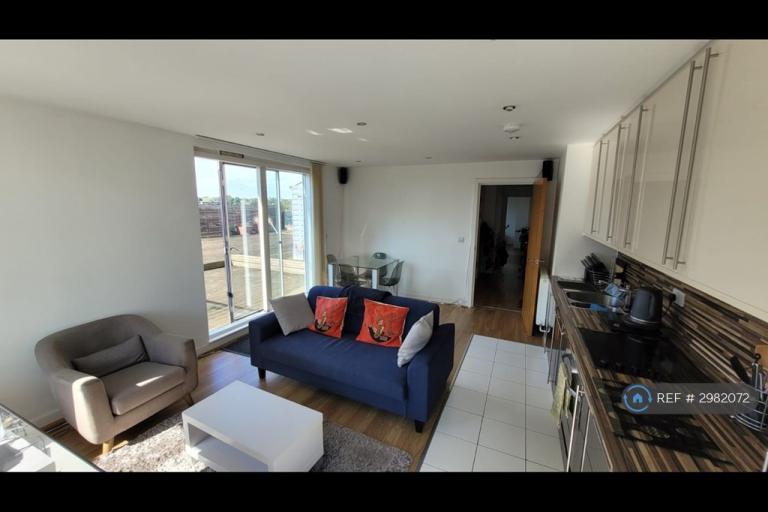 2 bedroom flat in Adana Building, London, SE13 (2 bed) (#2982072)