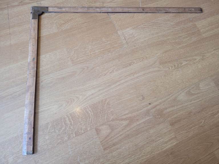 VINTAGE ANTIQUE WOODEN FOLDING SQUARE, RULER
