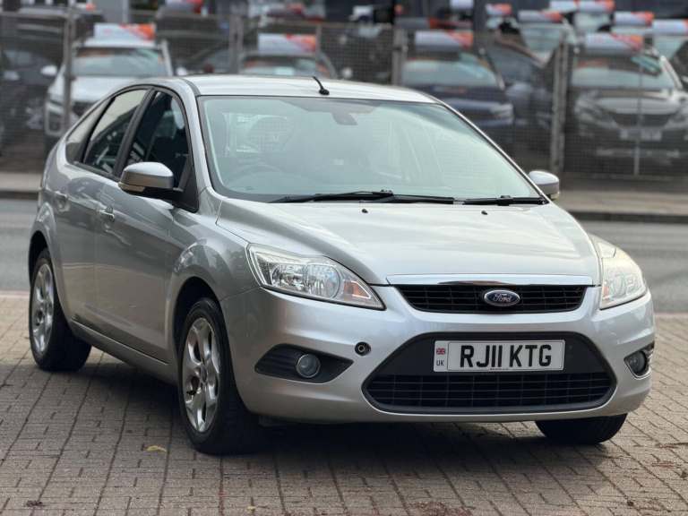 Ford Focus 1.6 Sport Auto 5dr Petrol Automatic
