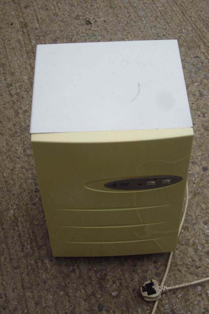 Amcor Dehumidifier, 5 Litres per day extraction rate