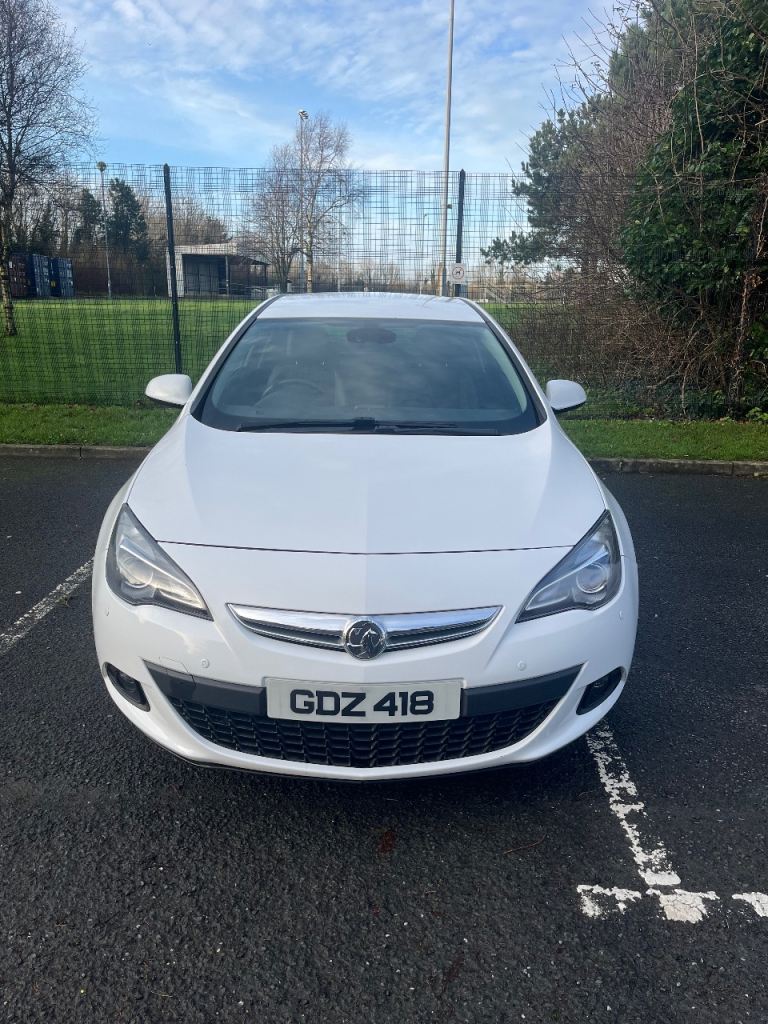 Vauxhall, ASTRA GTC, Hatchback, 2015, Manual, 1364 (cc), 3 doors