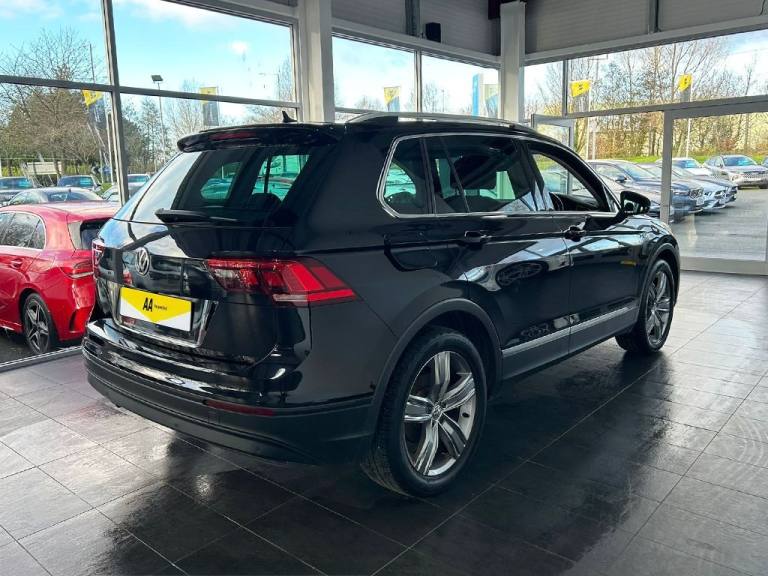 2019 Volkswagen Tiguan 2.0 TDI Match SUV 5dr Diesel Manual Euro 6 (s/s) (150 ps) 2 FORMER OWNERS ...