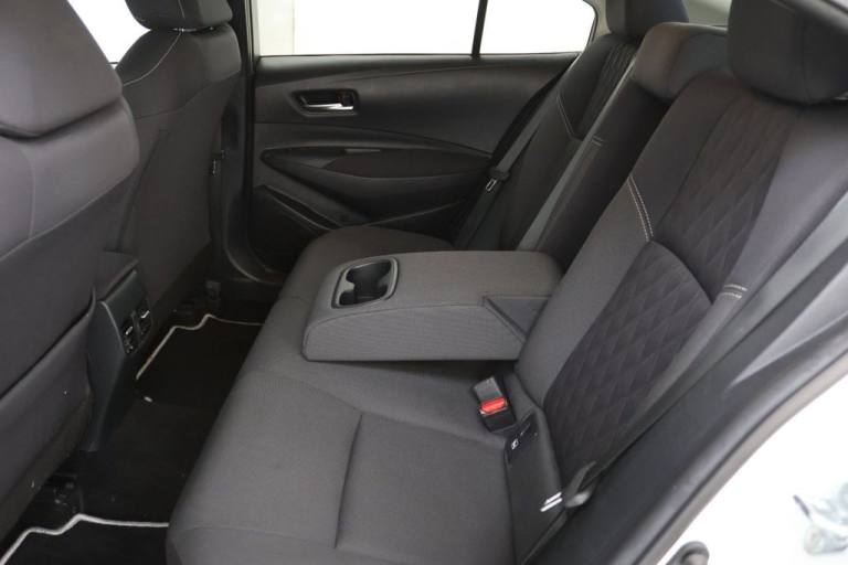 2022 Toyota Corolla 1.8 VVT-h GPF Design Saloon 4dr Petrol Hybrid CVT Euro 6 (s/s) (122 ps) Saloo...