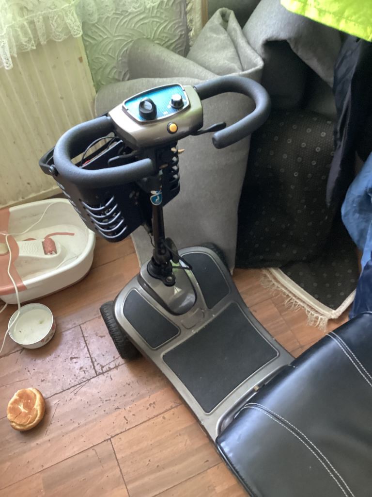 Mobility scooter