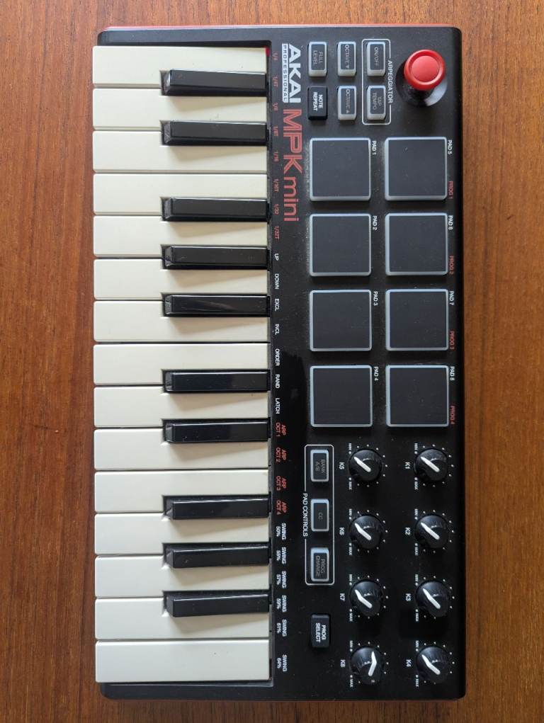 Akai MPKmini Mk1