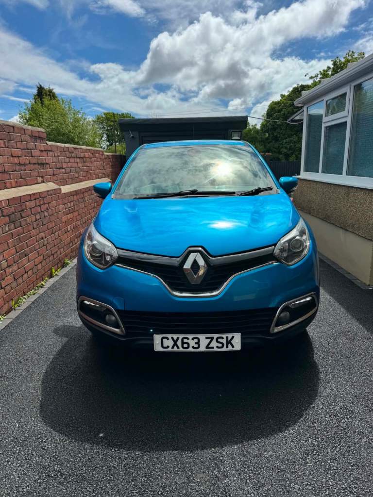 Renault, CAPTUR, Hatchback, 2014, Manual, 898 (cc), 5 doors