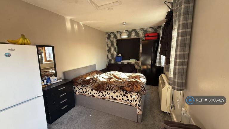 Studio flat in Colne Avenue, West Drayton, UB7 (#3008429)