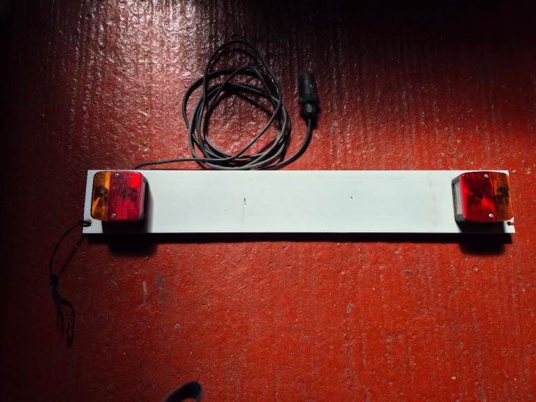 TRAILER TOWING BOARD LIGHTS AND CABLE