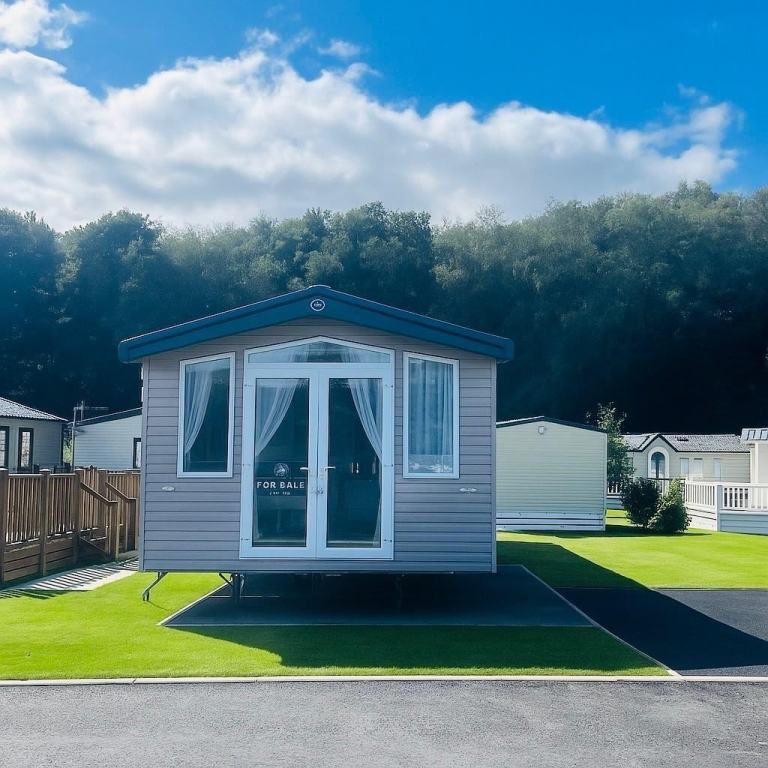 Swift Bordeaux Exclusive in Lancaster  - Lodge / Caravan 