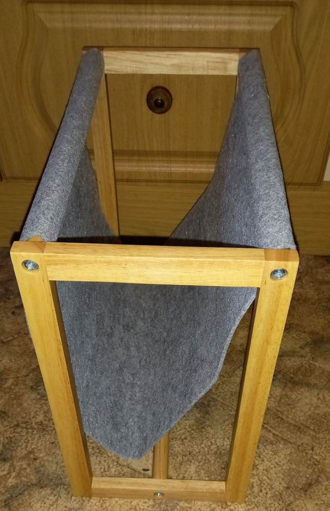 NEW 1 X Magazine Rack