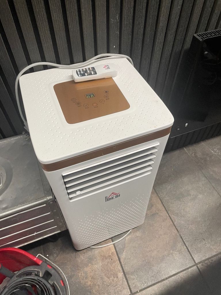 Air con unit 