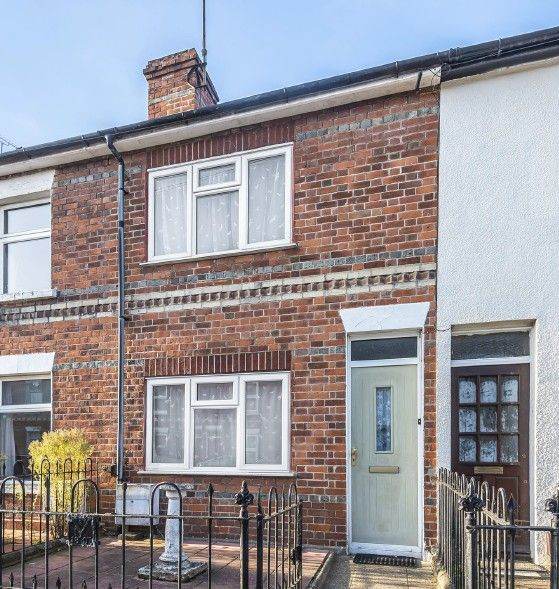 2 Bedroom house in prime Reading location (RG1)