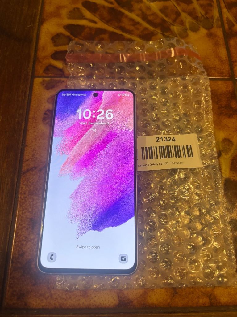 Brand new condition Samsung Galaxy S21e unlocked, 256gb, Black & purple