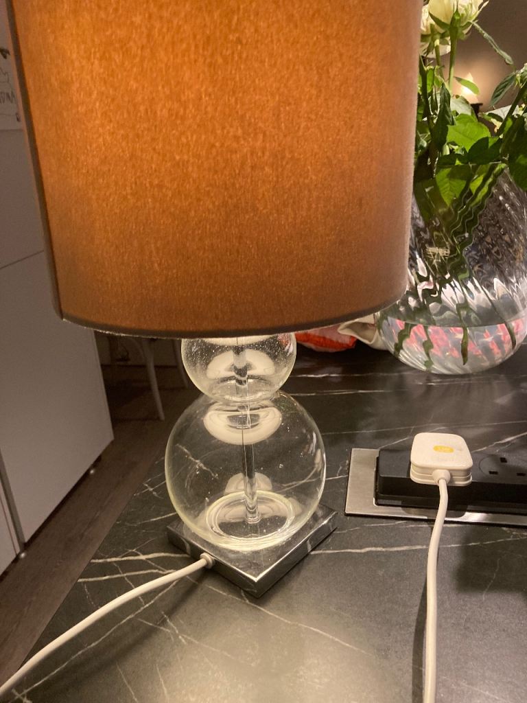 image for White Co table lamo