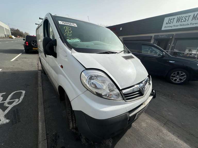 VAUXHALL VIVARO 2700 CDTI SWB MK1 FL (X83) 2.0 DIESEL BREAKING FOR PARTS