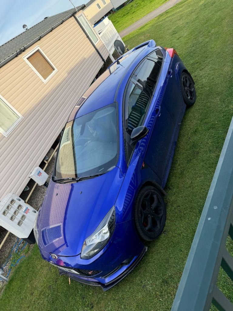 Ford, FOCUS, Hatchback, 2013, Manual, 1999 (cc), 5 doors